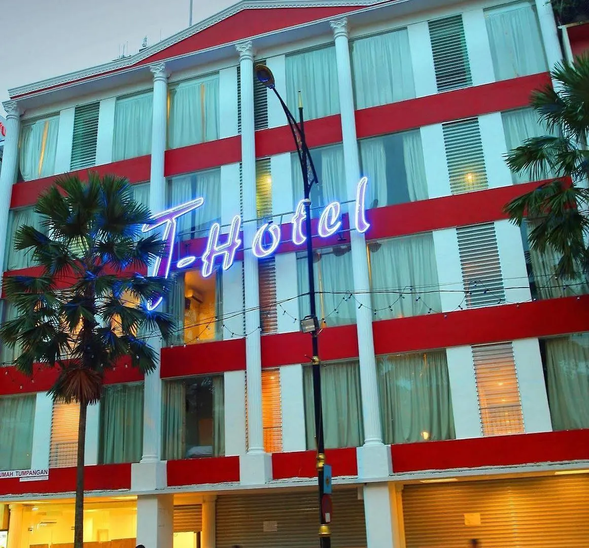 T-Hotel Jb Johor Bahru 2*,